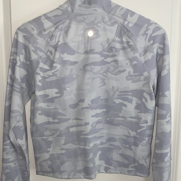 Lululemon Cropped Camo Jacket - Picture 5 of 5